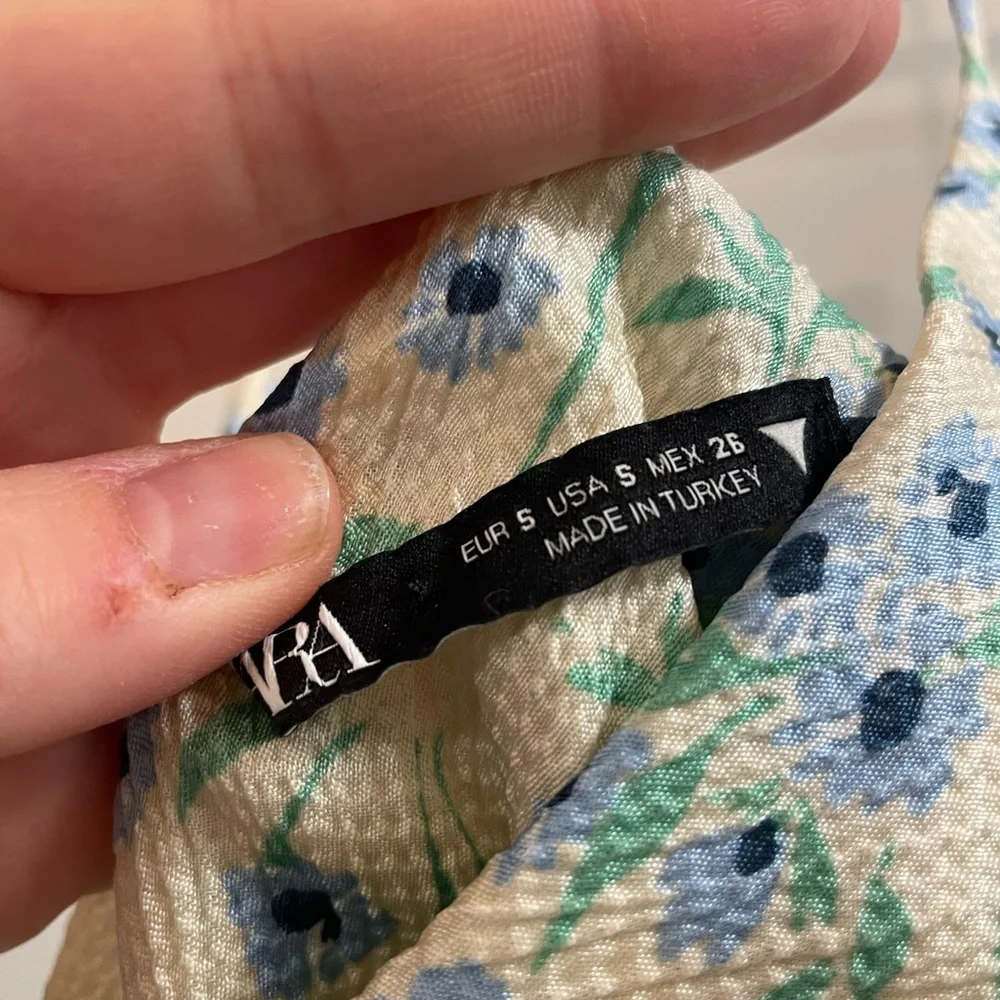 Super Cute Floral Zara Dress - Picture 6 of 8
